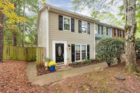 123 Courtyard Terrace Roswell, GA 30075