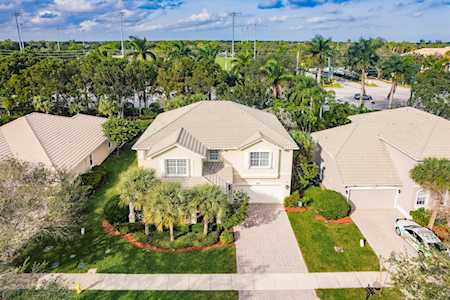 8503 Portobello Lane Palm Beach Gardens, FL 33418