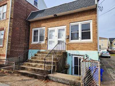 29 Frederick St Belleville Twp., NJ 07109