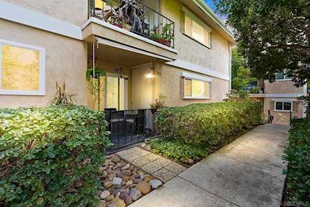 4800 Williamsburg Ln #109 La Mesa, CA 91942