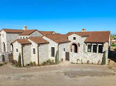 24 Catalonia Drive Westlake, TX 76262
