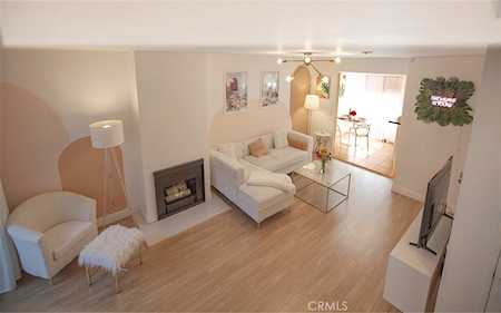 9140 Burnet Ave #22 North Hills, CA 91343