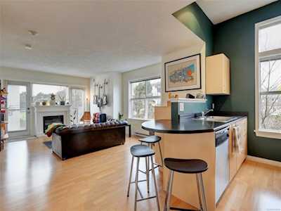 919 Market St #302 Victoria, BC V8T 2E7