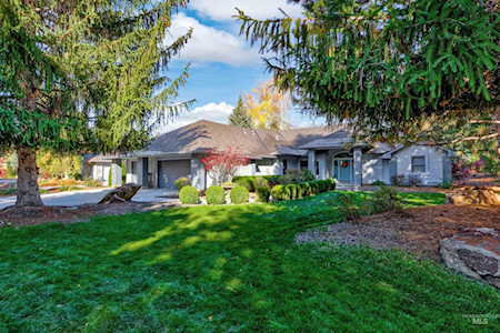9000 W Woodglade Lane Garden City, ID 83714