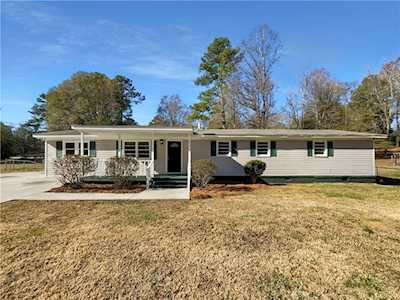 225 Kristie Circle Powder Springs, GA 30127