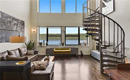 23 Water Grant St #8A Yonkers, NY 10701