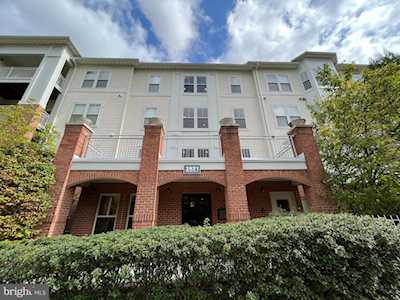2921 Deer Hollow Way #110 Fairfax, VA 22031