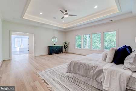 1205 Ross Dr SW Vienna, VA 22180