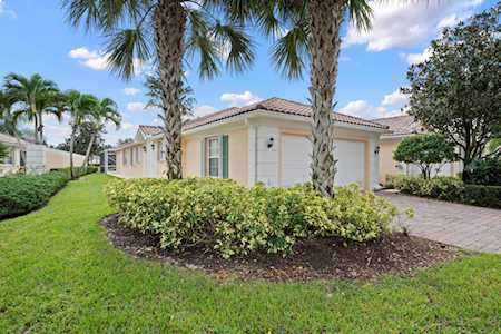 3124 Verdmont Lane Wellington, FL 33414