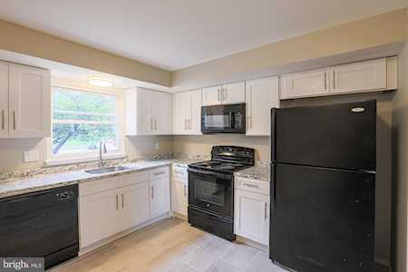 22 Baroness Ct Owings Mills, MD 21117