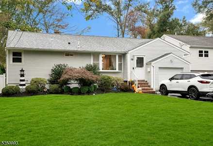 39 Lake Shore Dr Parsippany-Troy Hills Twp., NJ 07034