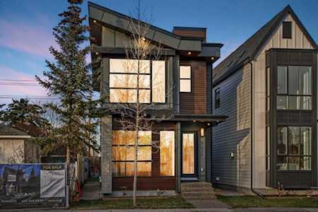 2030 NW Bowness Rd Calgary, AB T2N 3K8