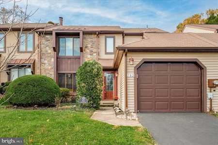762 Newbury Ct Southampton, PA 18966