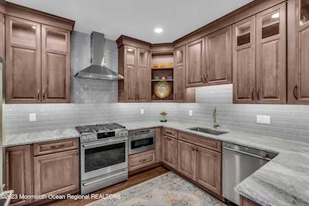 71 Rolling Meadows Blvd S Ocean Twp, NJ 07712