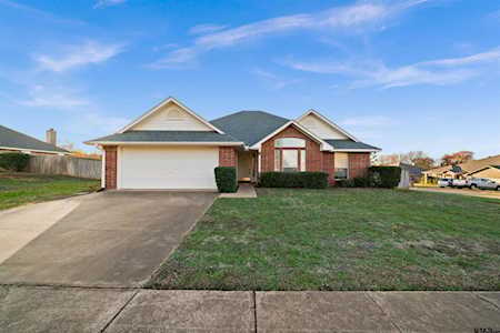 257 Crestview Drive Jacksonville, TX 75766