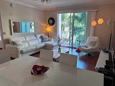 804 E Windward Way #422 Lantana, FL 33462