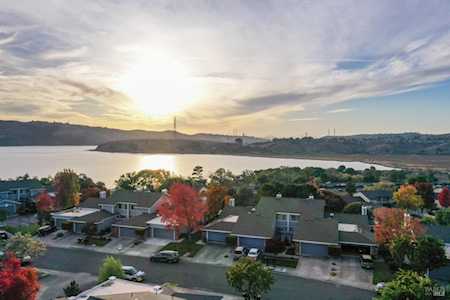 1755 Stuart Court Benicia, CA 94510