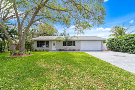 2394 Niki Jo Lane Palm Beach Gardens, FL 33410