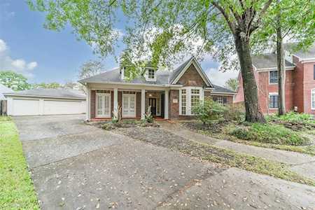 3511 Park Springs Ln Kingwood, TX 77345