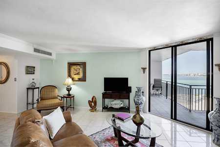 4822 Ocean Blvd #8E Sarasota, FL 34242