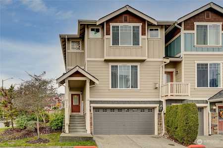 3009 Belmonte Ln Everett, WA 98201