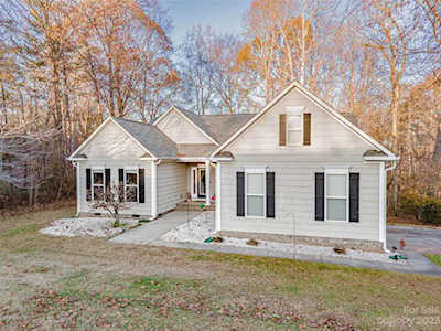149 Canterbury Place Rd Mooresville, NC 28115