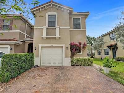1028 NW 33rd Court Pompano Beach, FL 33064
