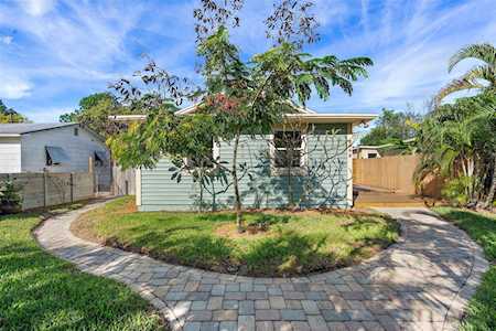 2445 32nd Ave N St. Petersburg, FL 33713