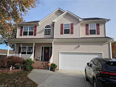 904 Laconia Ct Virginia Beach, VA 23464