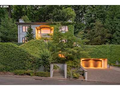 3139 NW Verde Vista TER Portland, OR 97210