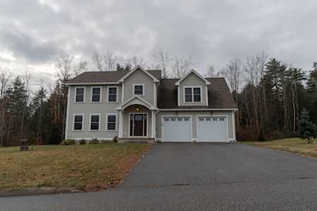 18 Trailside Circle Saco, ME 04072