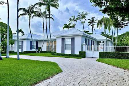 145 Clarendon Avenue Palm Beach, FL 33480