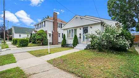 120 Sandringham Ave Providence, RI 02908