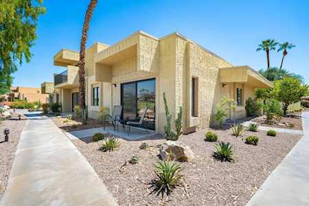 2425 Los Patos Dr Palm Springs, CA 92264