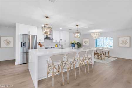 27153 Edenbridge Ct Bonita Springs, FL 34135