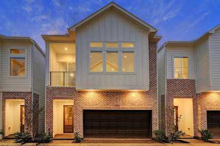 6210 Brighton Oaks Lane Houston, TX 77008