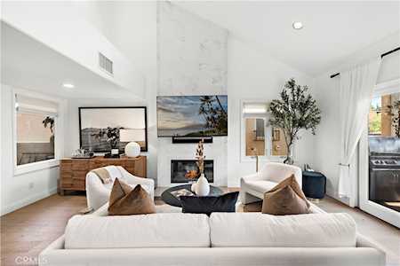 718 1/2 Marguerite Ave Corona Del Mar, CA 92625