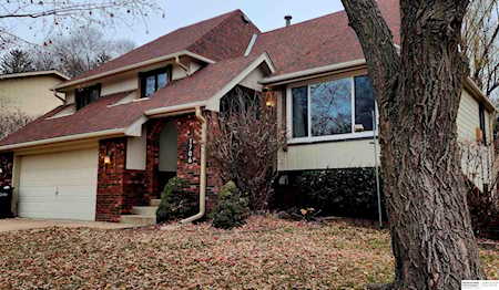 1706 Childs Road E Rd Bellevue, NE 68005