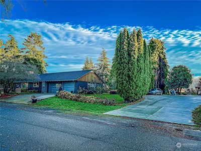 2144 N Cambrian Ave Bremerton, WA 98312