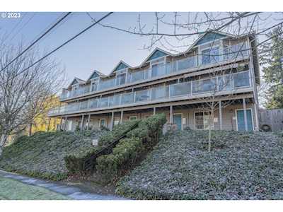 2764 E Mcloughlin BLVD Vancouver, WA 98661