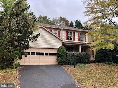 6451 Springhouse Circle Clifton, VA 20124