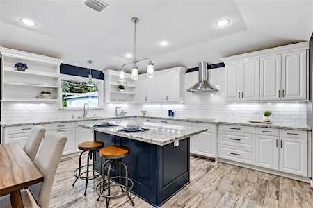 1411 Thornton Rd Houston, TX 77018