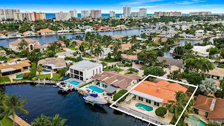 2501 SE 9th St Pompano Beach, FL 33062