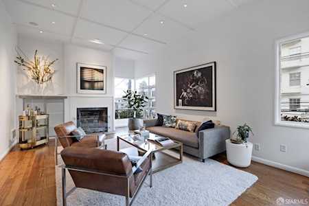 2201 Leavenworth Street San Francisco, CA 94133