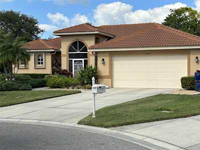 8703 Grey Oaks Ave Sarasota, FL 34238