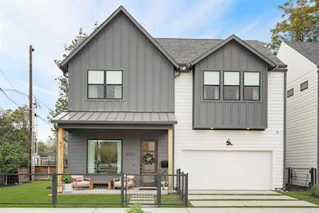 4904 Robertson St Houston, TX 77009