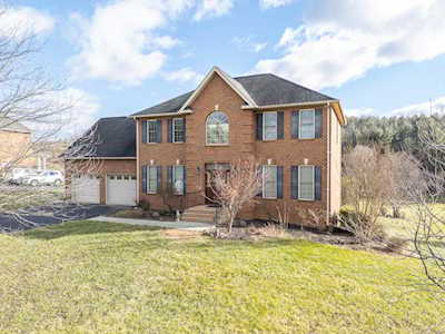 310 Greenfield Daleville, VA 24083