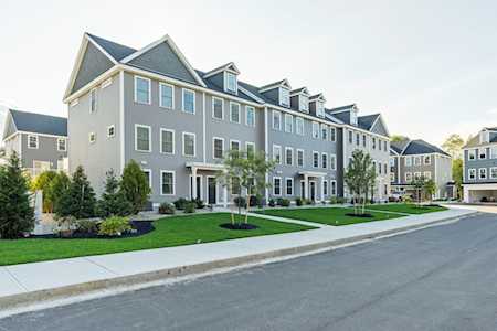 5 Juniper Ln Portsmouth, NH 03801