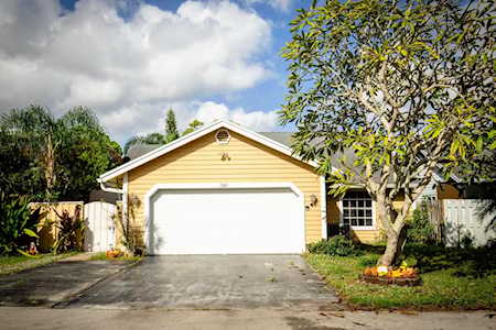 341 Park Forest Way Wellington, FL 33414