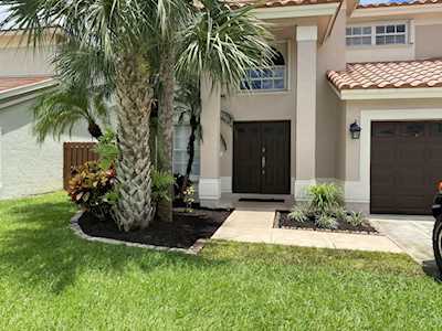 10643 Buttonwood Lake Dr Boca Raton, FL 33498